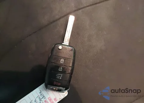 2019 Kia Soul z USA, uszkodzony, nr VIN KNDJN2A21K7689848